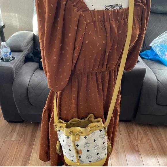 MCM Visetos Bucket Sling Bag - Picture 3 of 9